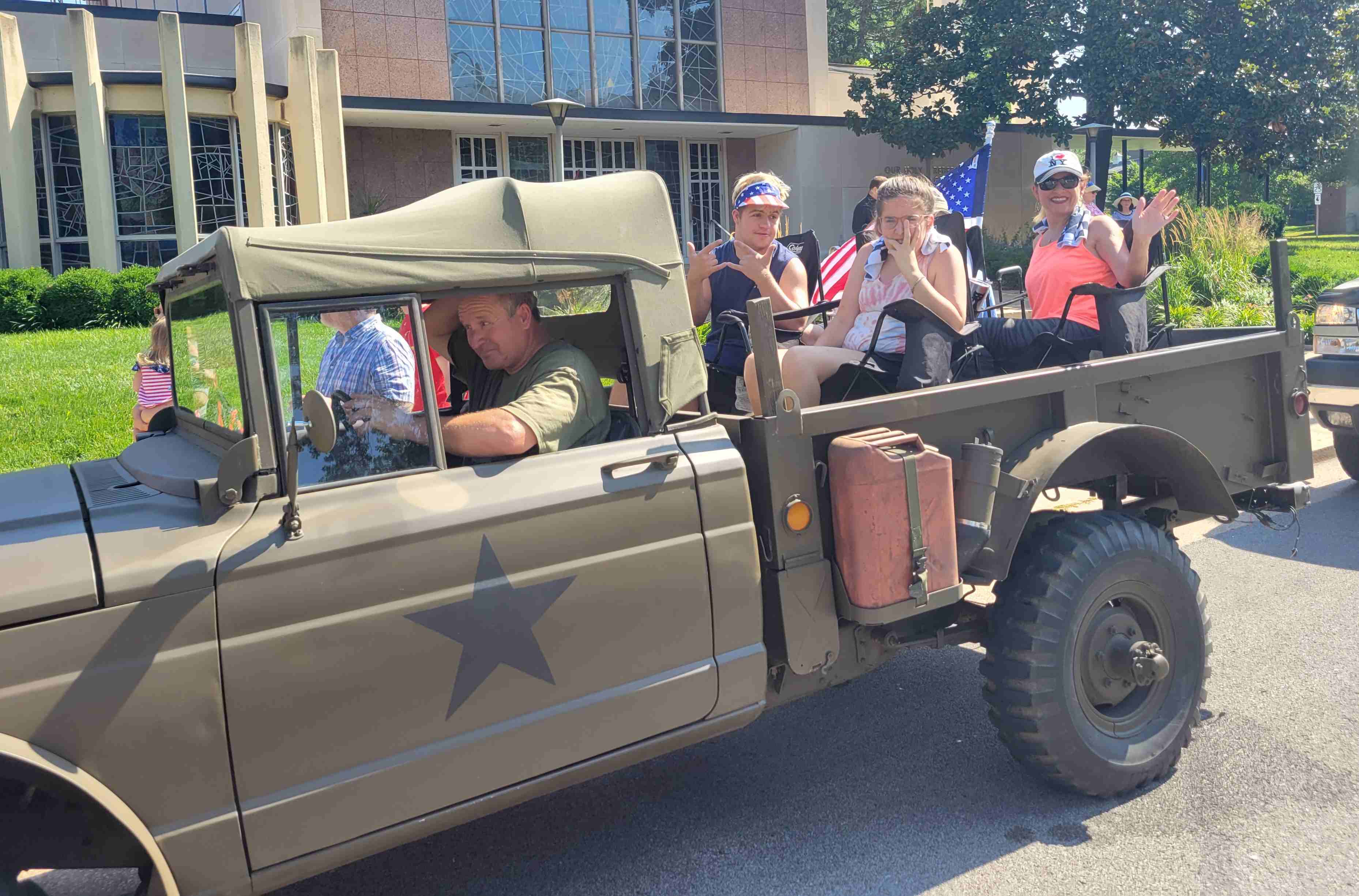2022-07-04 parade Liss Truck.jpg